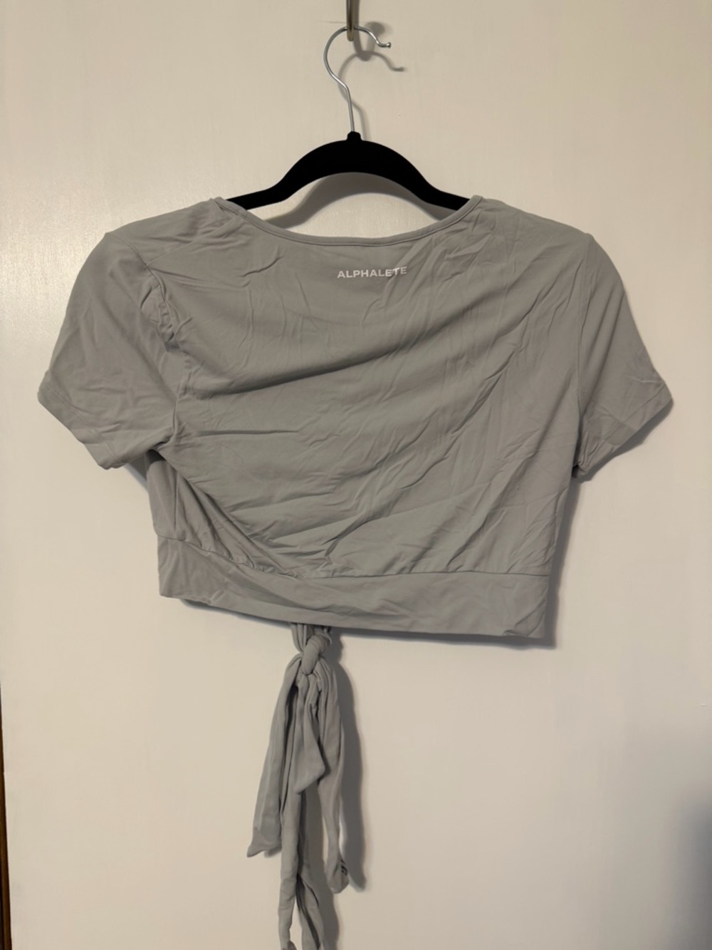 Alphalete Light Gray Tie-Front Crop Top - Picture 3 of 3